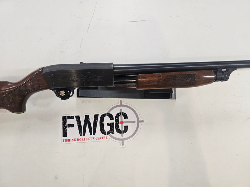 Load image into Gallery viewer, Ithica Model 37 Featherlight Deluxe 12GA 2 3/4" 28" Barrel | FWGC
